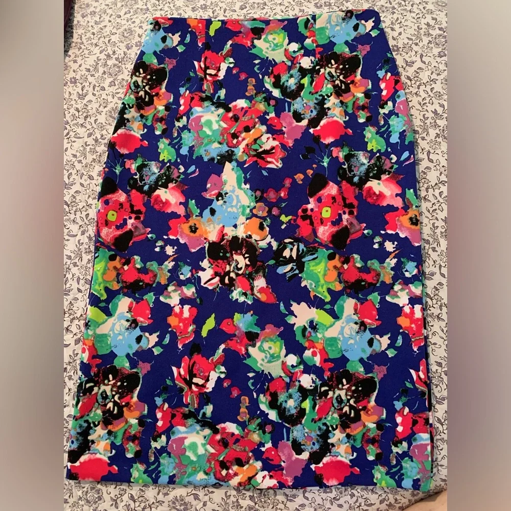 🦋Nicole by Nicole Miller pencil skirt stretchy floral multicolored size small - Picture 1 of 8